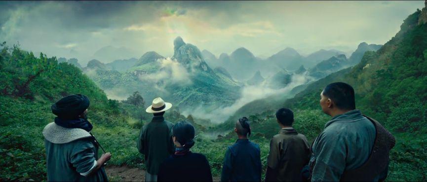 去吃海底捞,服务员为什么总是会帮你搅锅底?这3个原因告诉你